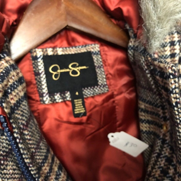 Jessica Simpsons, Girls, Winter coat, Size 4,Pockets,Plush hood,Long sleeve.! - Picture 7 of 10